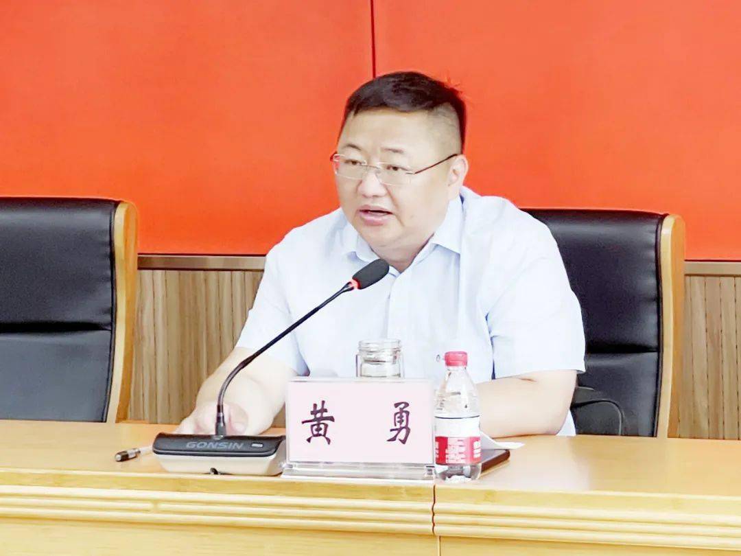 黄勇总裁在发言中,介绍了西商集团贯彻落实《上海市对口合作六安市