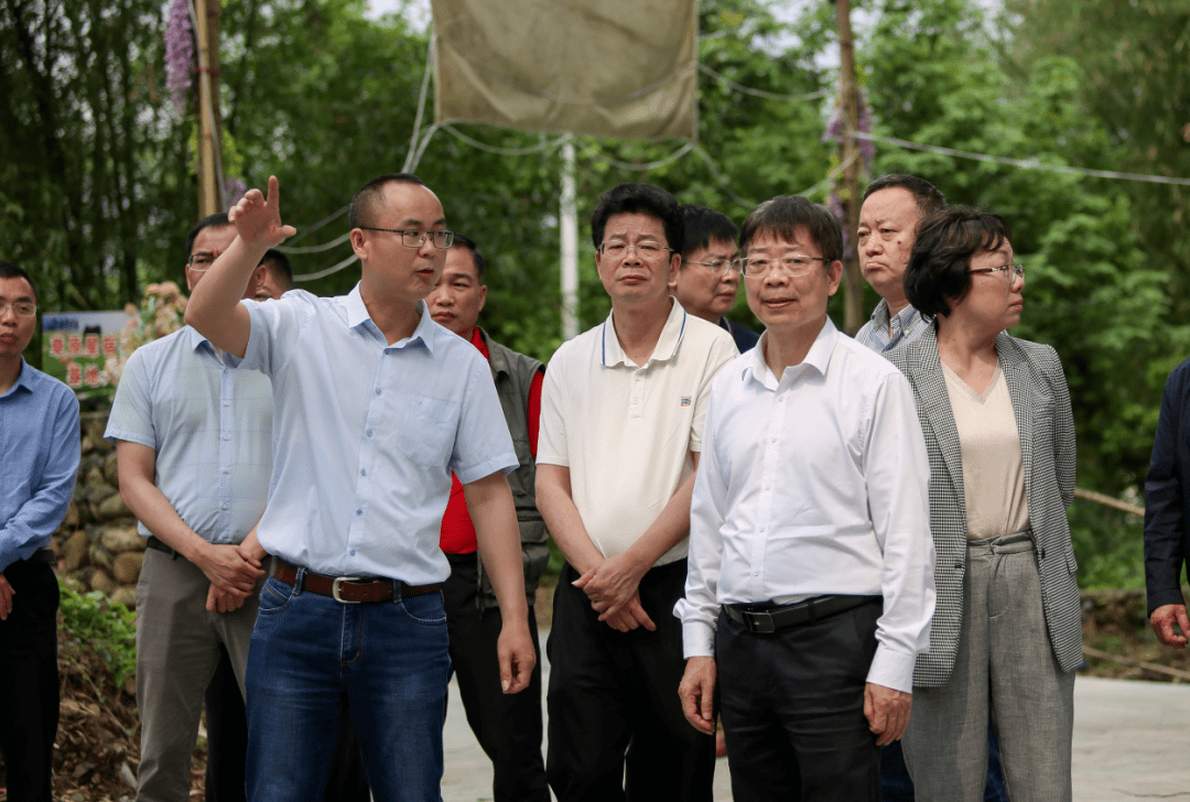 省广播电视局局长刘小毅同志率队到韶关市开展调研
