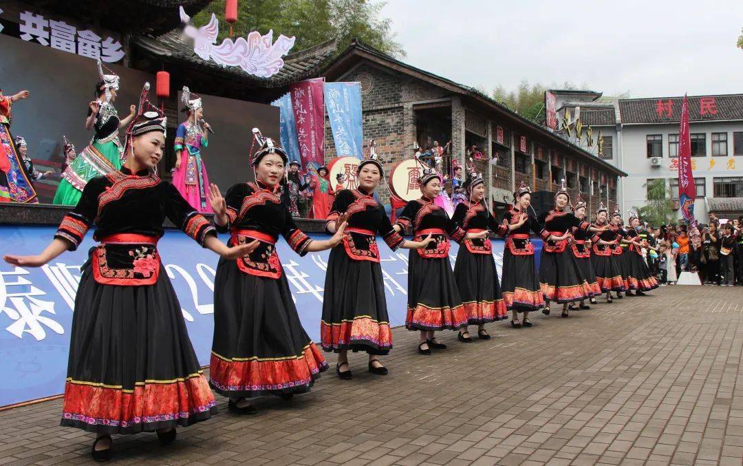 顺意山水 共富畲乡 | 泰顺"三月三"畲族风情旅游节开幕_文化广场_游客