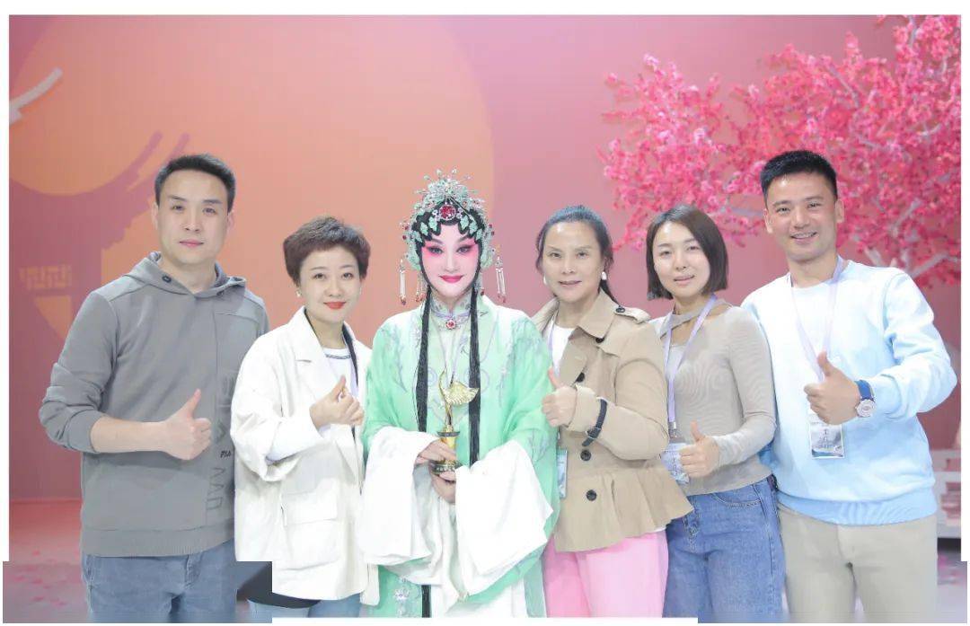 李梅荣获"好腔调·新古典戏曲季——径山之夜"最佳女主角奖_观众_秦腔