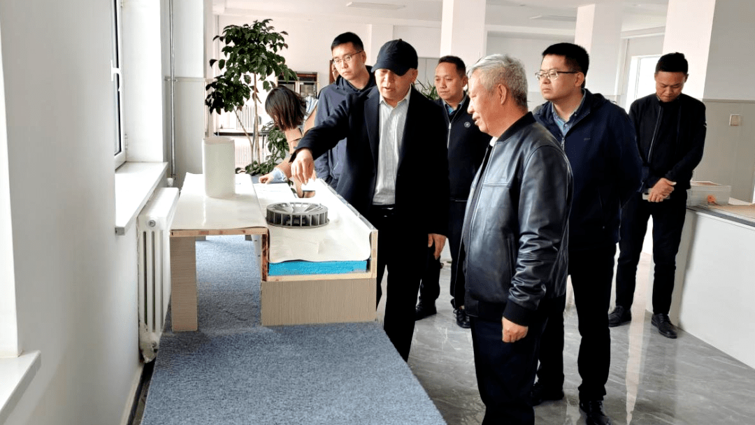 调研组先后深入奇正藏药医药产业基地建设项目,帝邦升建筑防水材料