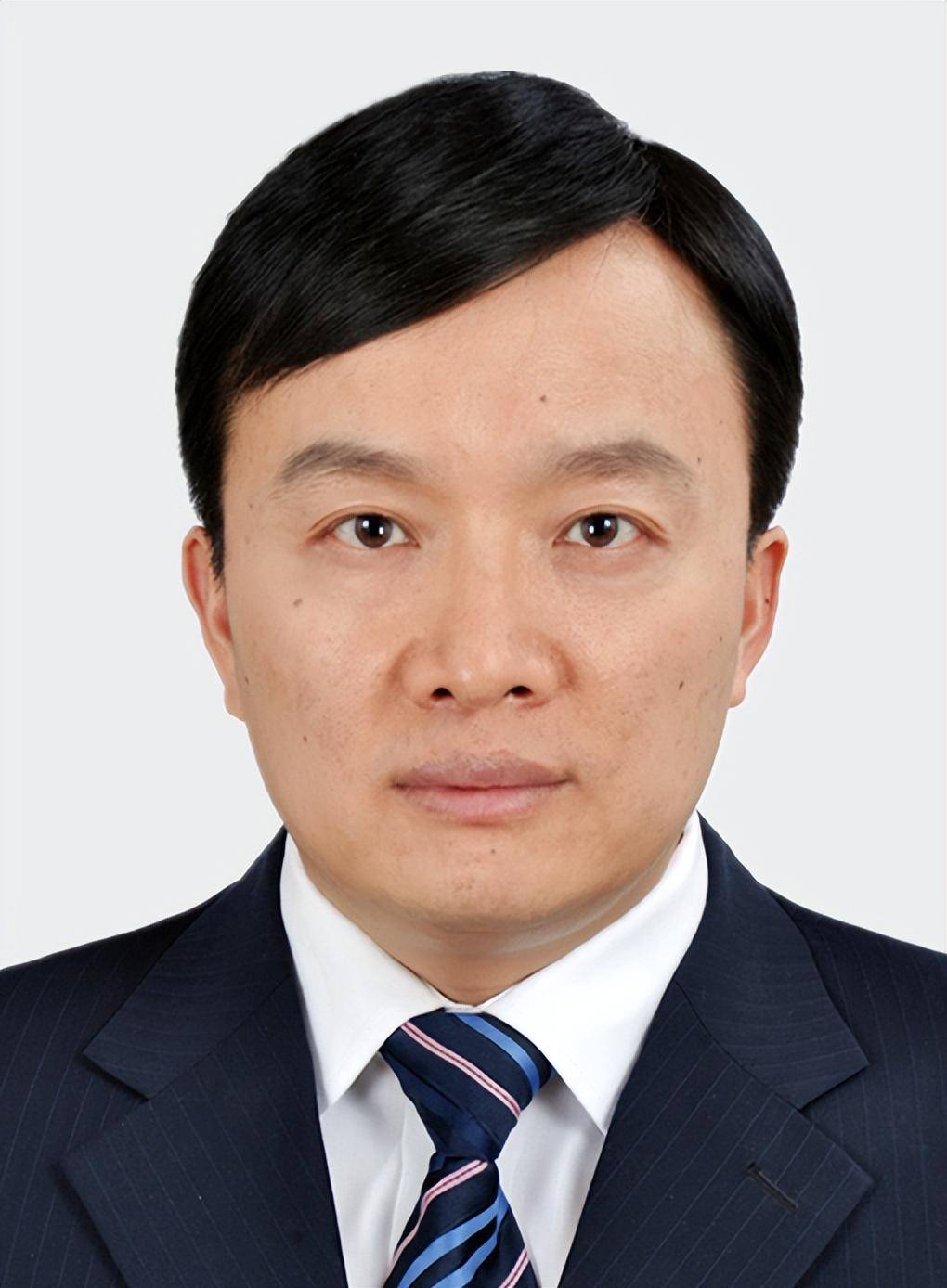 银行行长跑官买官,今日受审_李松案_龙江_张建辉