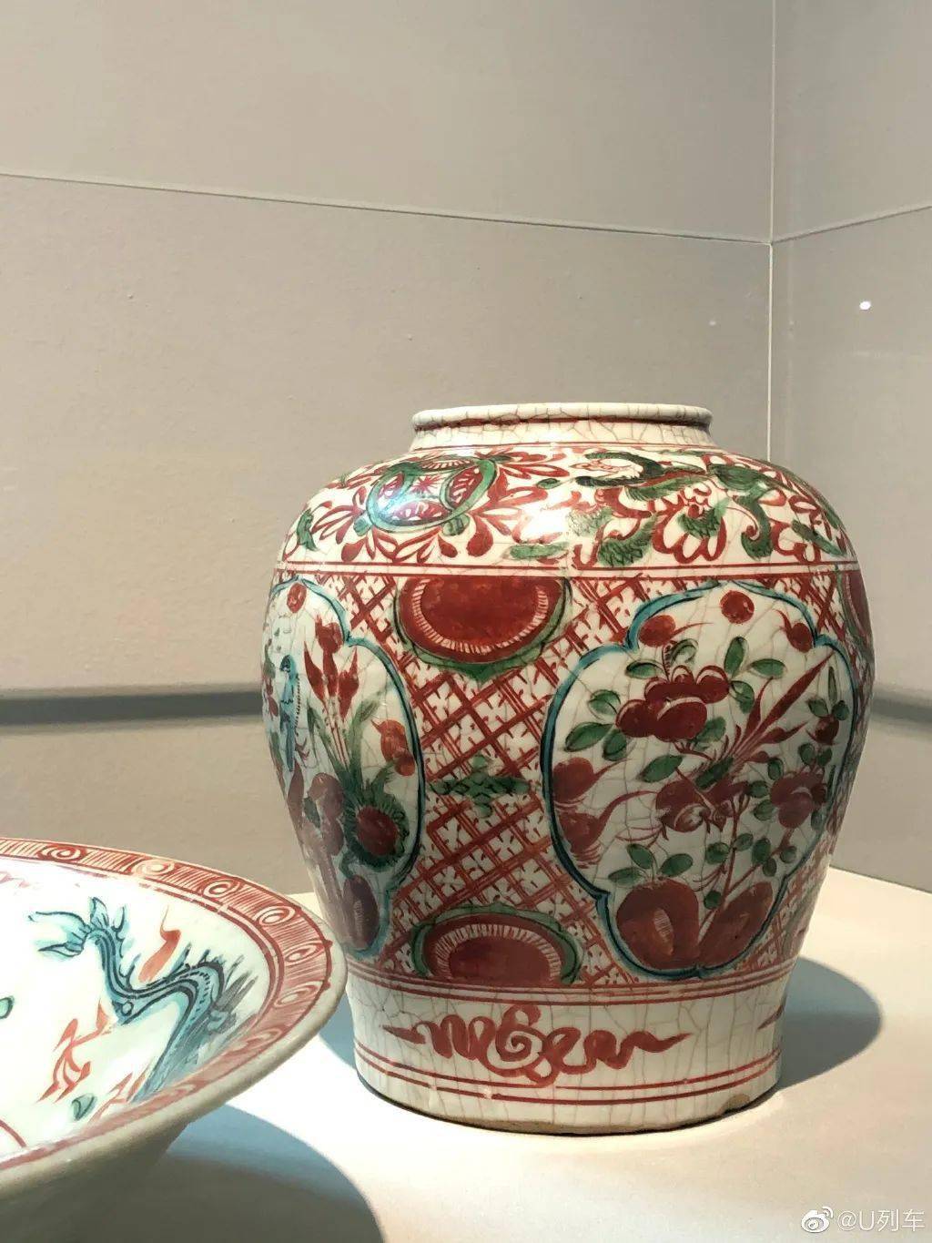 明代晚期漳州窑瓷器,曾经的国际名品_景德镇_贸易_文化