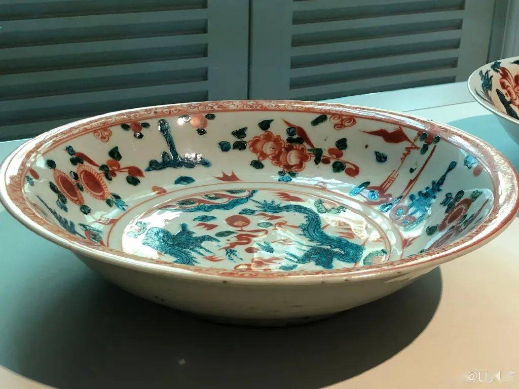 明代晚期漳州窑瓷器,曾经的国际名品_景德镇_贸易_文化