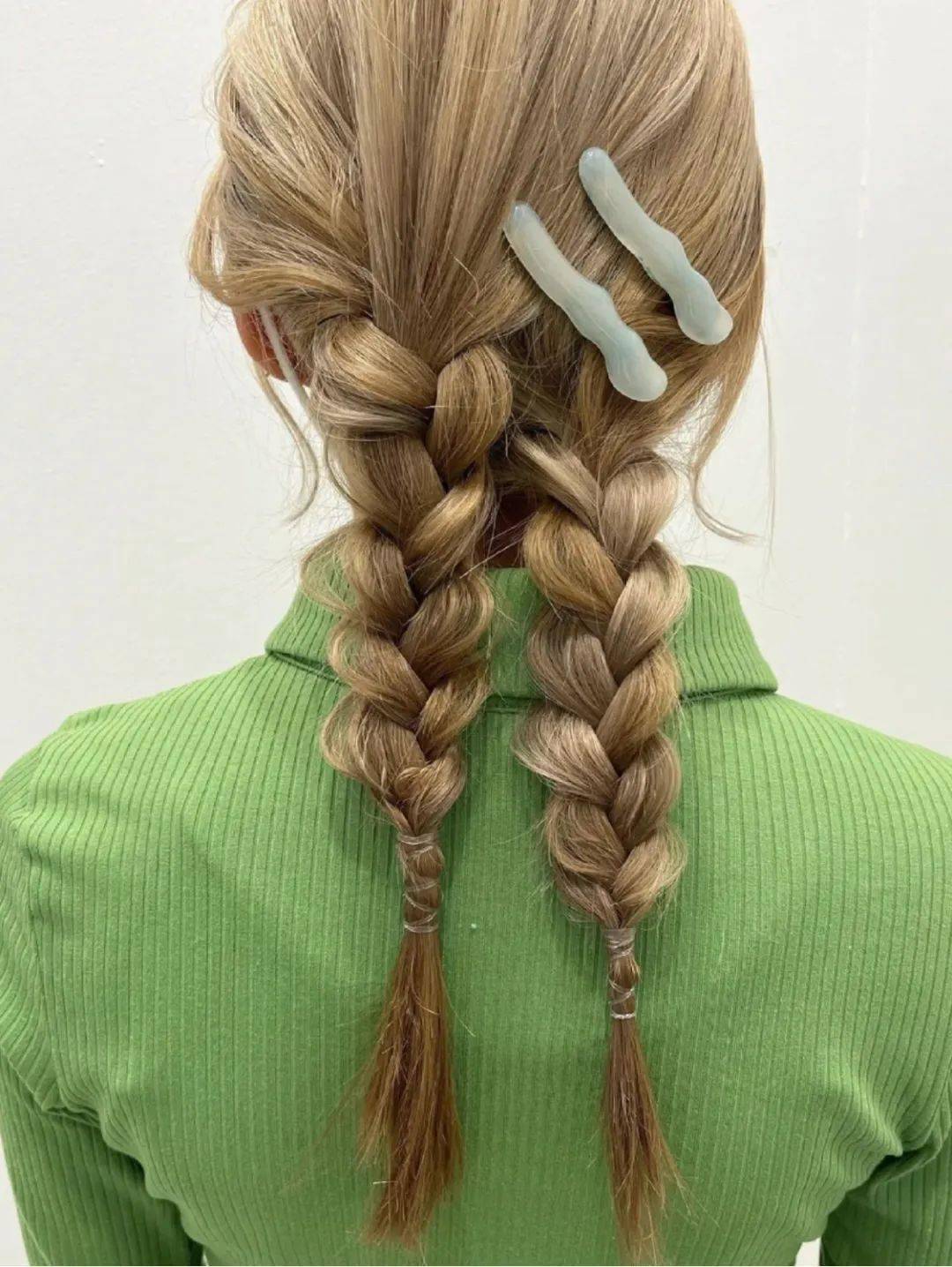 适合春夏的创意编发_back_call