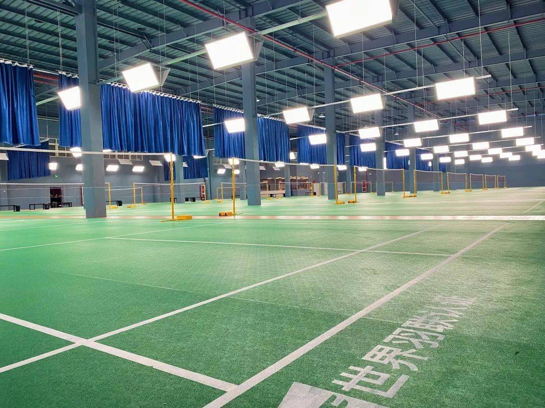 地址:松江区茸兴路389号chainstar羽毛球馆●【即将下架丨松江新城