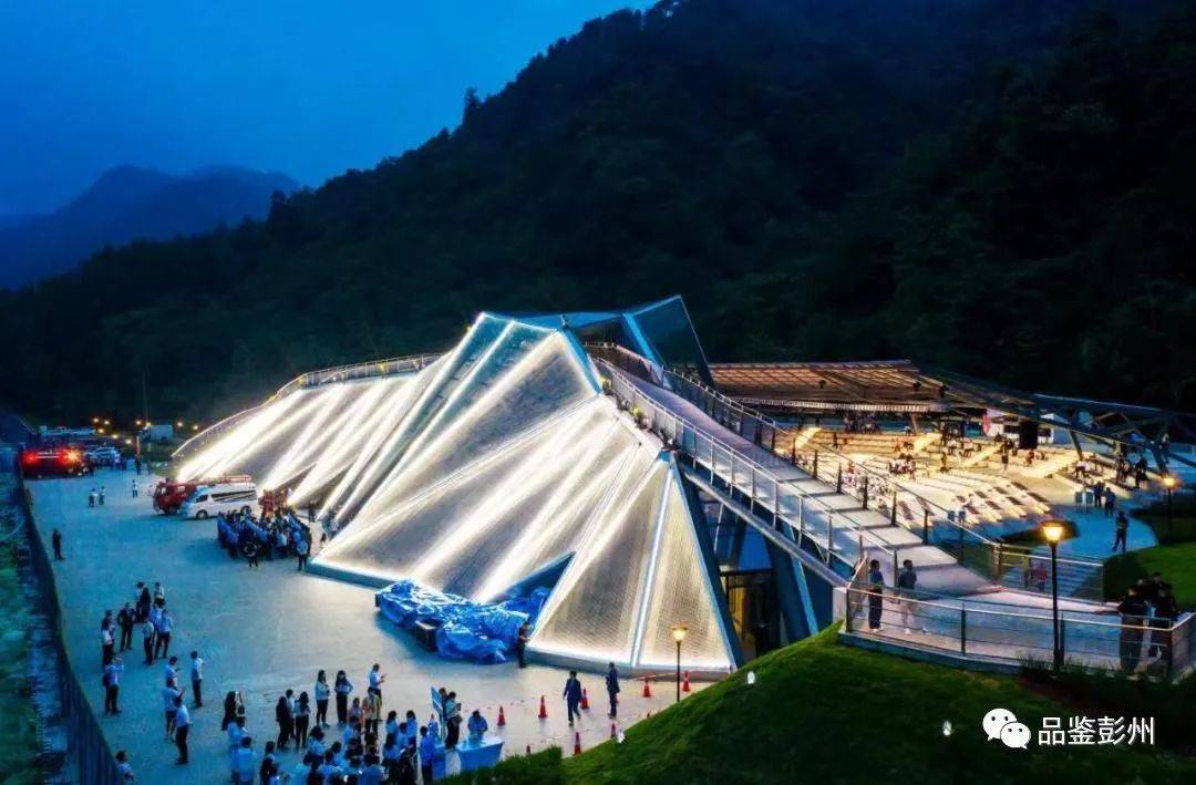 古老与现代,音乐小镇白鹿的ab面!_白鹿镇_彭州_艺术