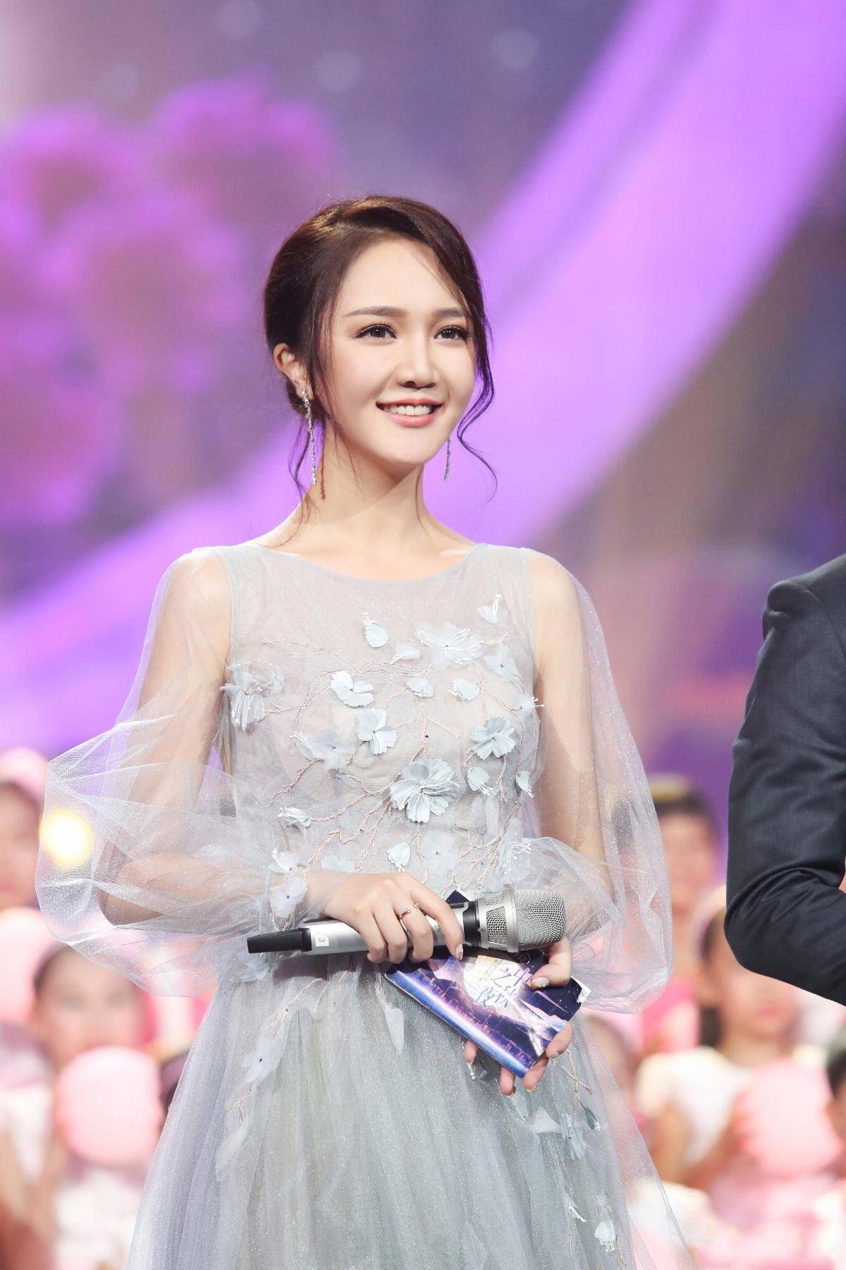 五一驾到,沈梦辰晒孟佳郁可唯游玩,晒出美食好开心!_杜海涛_网友_照片