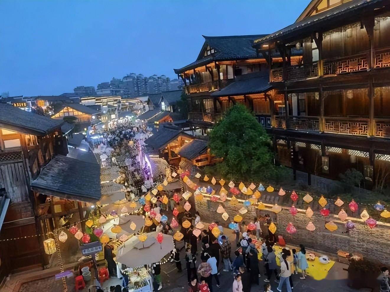"五一"假期近40万人次畅游常德河街,同比增长453.78%_旅游_游客_文化