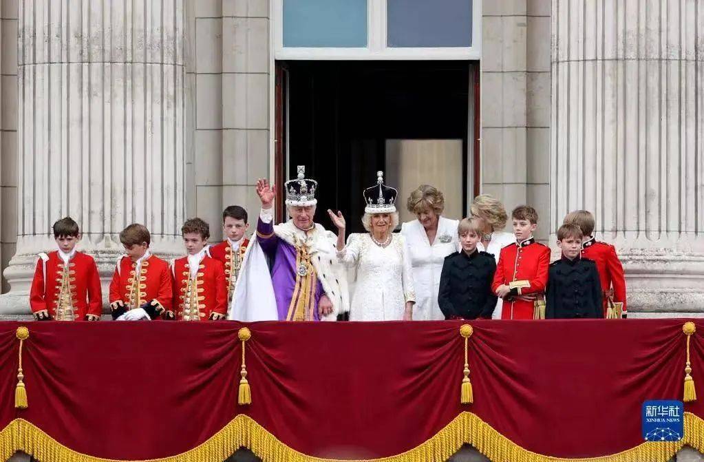 英王加冕典礼耗资上亿英镑，王室制度再起争议
