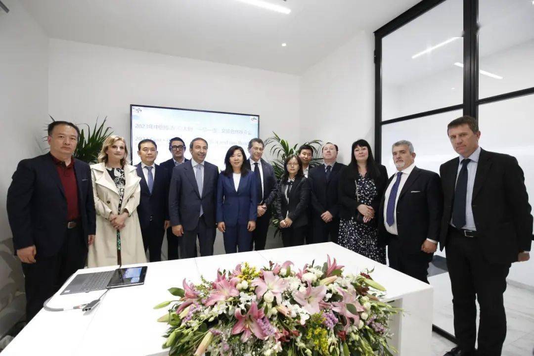 宣传部政策法规研究室主任林浩,山东华星工程机械有限公司董事长付彬