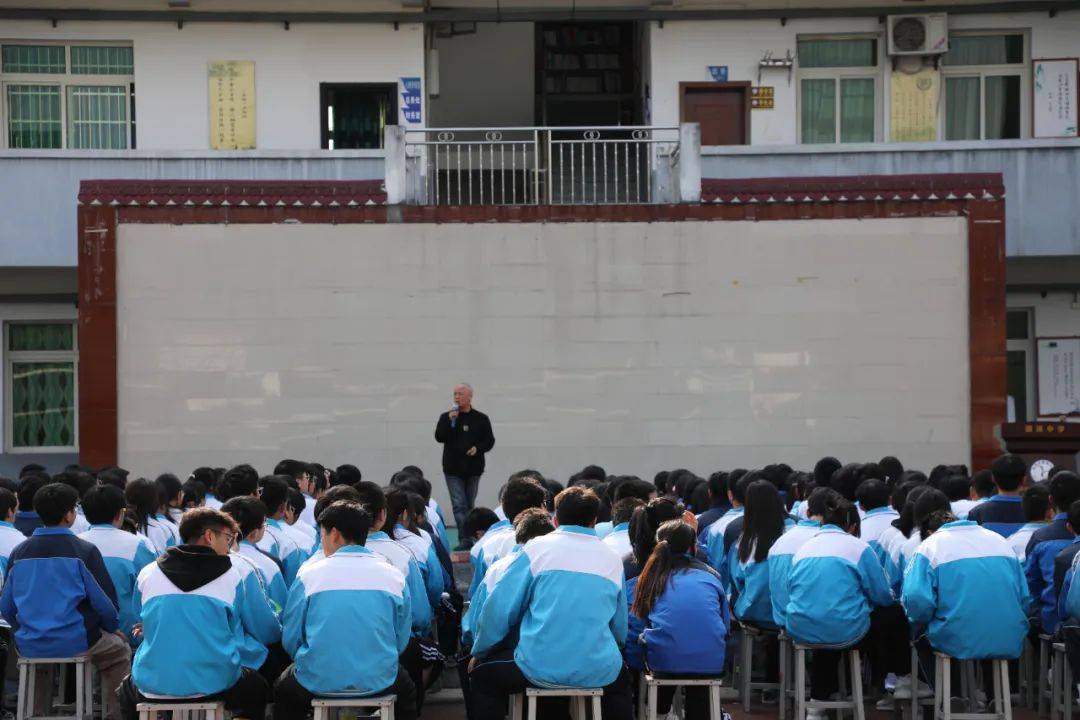 儒溪中学:从心启航 从容应考_心理_高考_讲座