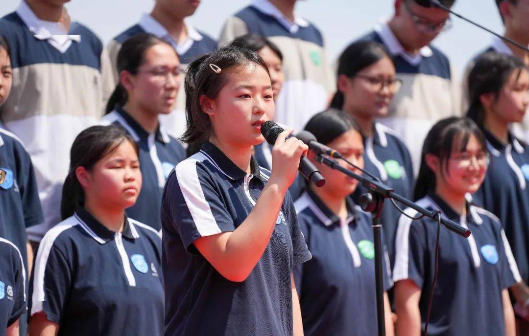 班班有歌声,时时传书声——温二职专第35届校园文化艺术节大合唱比赛