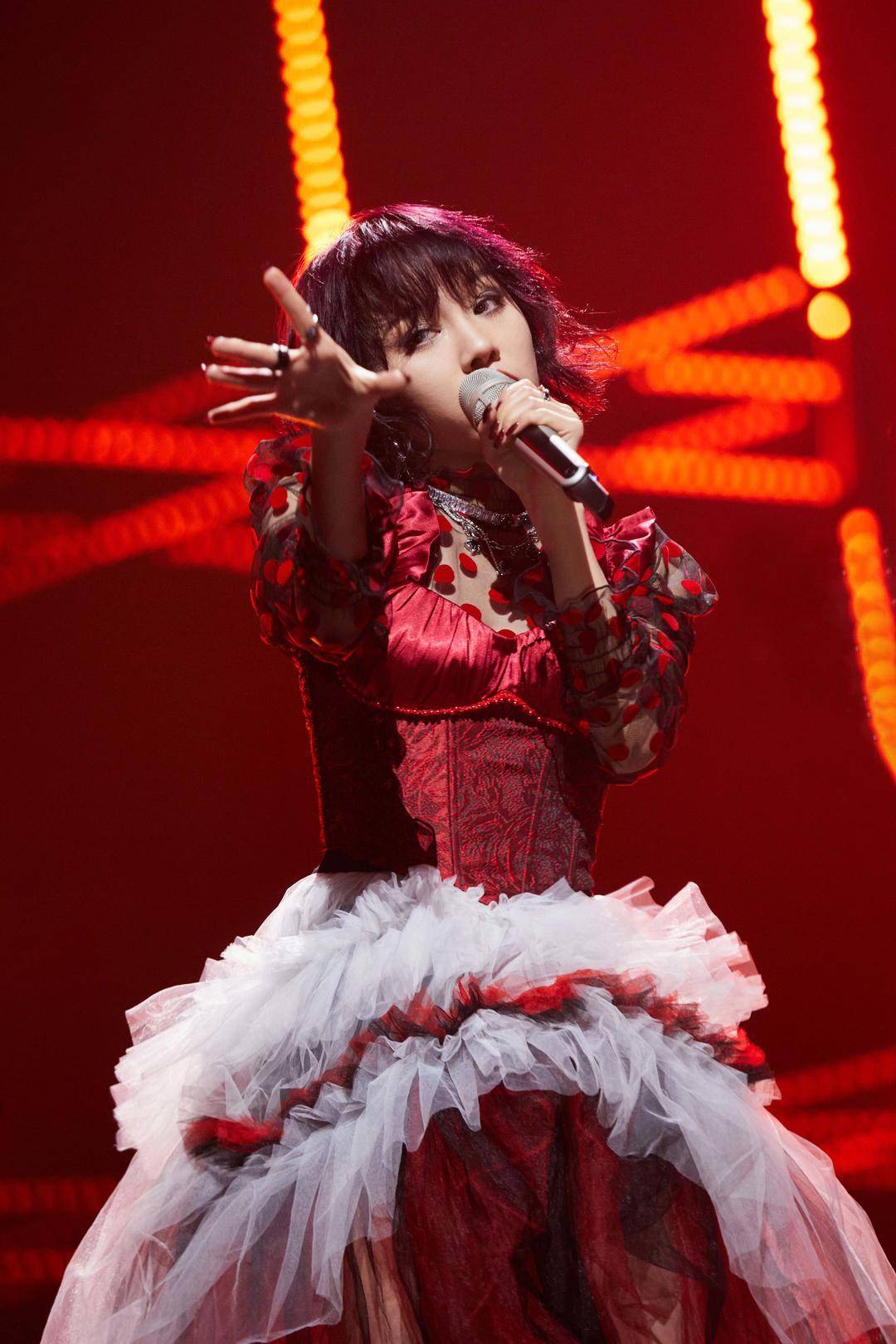 珍藏有趣打破无聊,青年以音乐讲述生活态度_舞台_高旗_谭聪翀