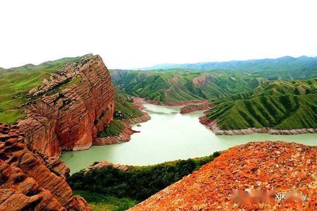 (費用aa)5月20日瑪納斯塔西河鳳凰湖五指山賞奇石怪峰徒步,徒步距離5