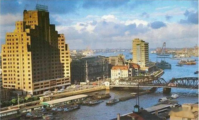 老照片:70年代上海_外滩_大厦_感觉