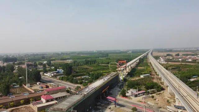 雄安r1线跨固雄路连续梁浇筑完成_施工_保障_新区