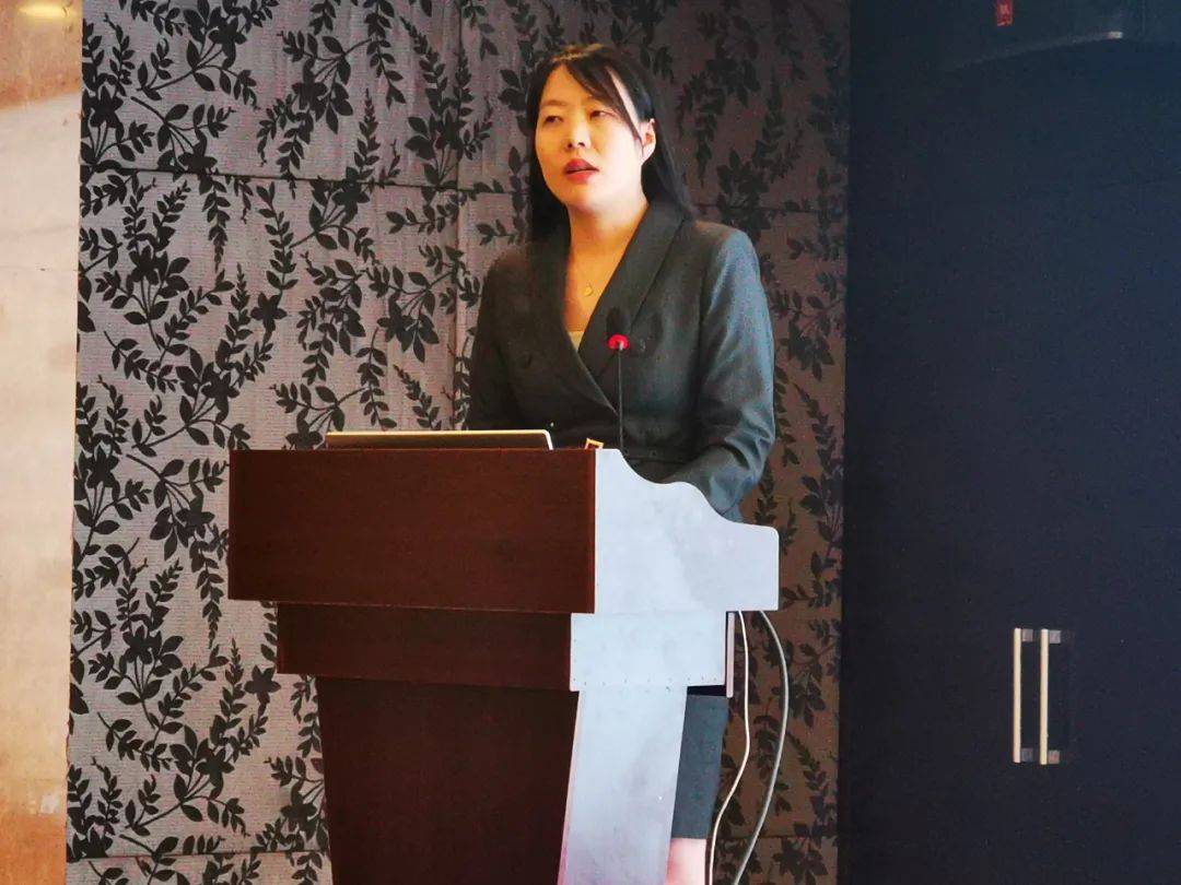 陈徽,黄晶晶律师为省基金业协会开展从业人员后续职业培训_相关_风控