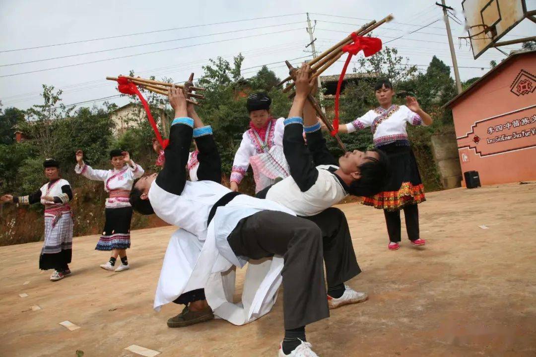 苗族芦笙声声 舞出大山情深_罗绍_盘龙区_舞蹈