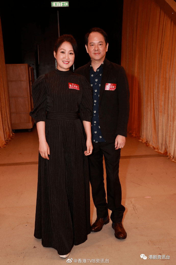 梁小冰陈嘉辉夫妻档开工兴奋一齐食饭盒_香港_老公_内地