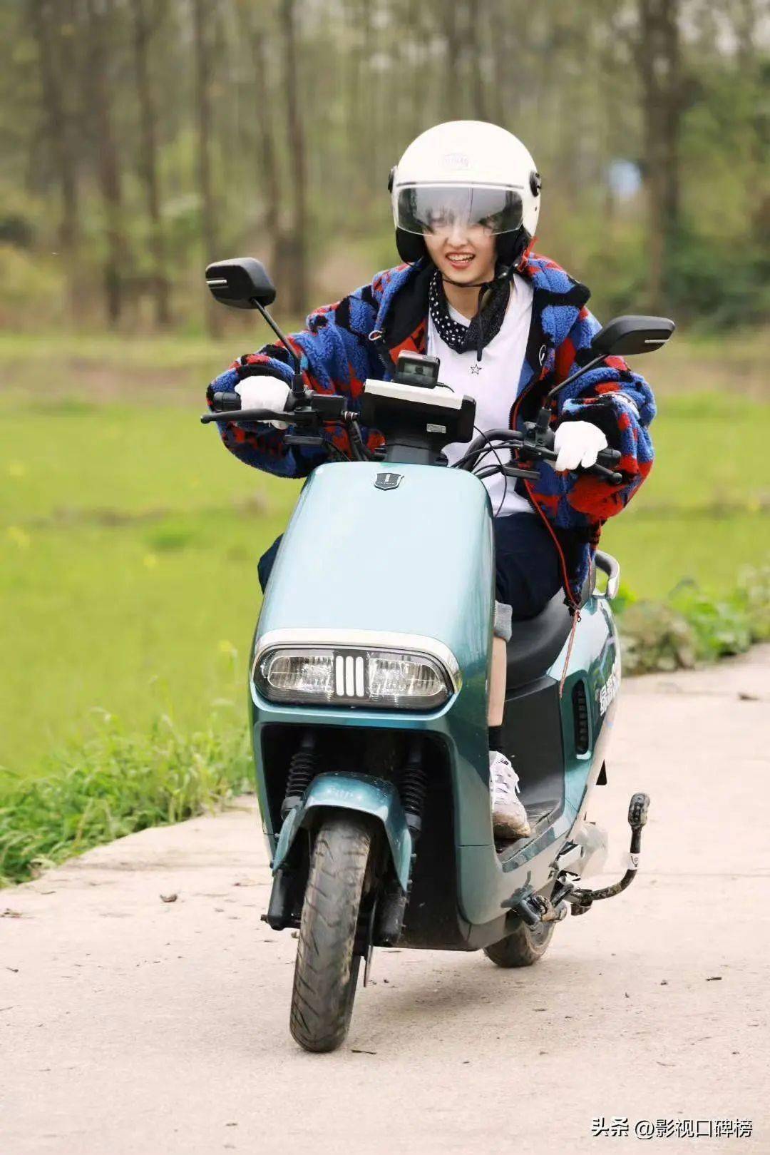 《向往的生活》陪伴何炅,黄磊整整三季,杨紫,张艺兴都为她着迷_节目