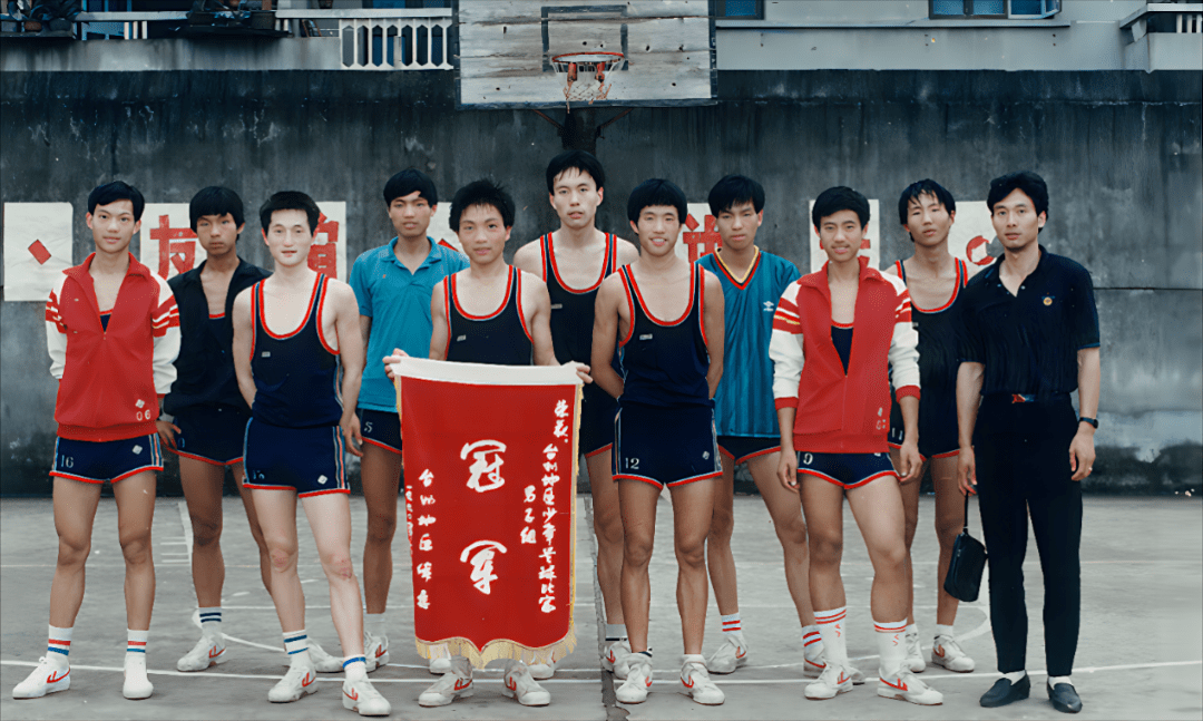 回浦中学,总冠军!_篮球_浙江_球员