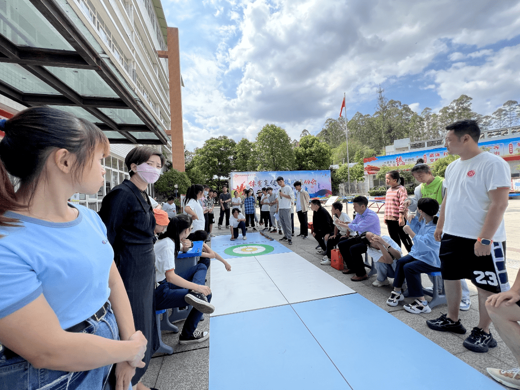 【学校动态】威远县特殊教育学校举办"体育复健进校园"运动会_比赛