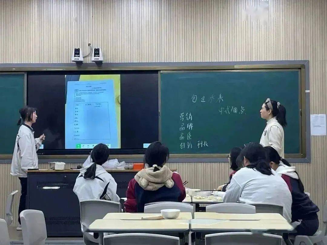 吴江中学老师图片