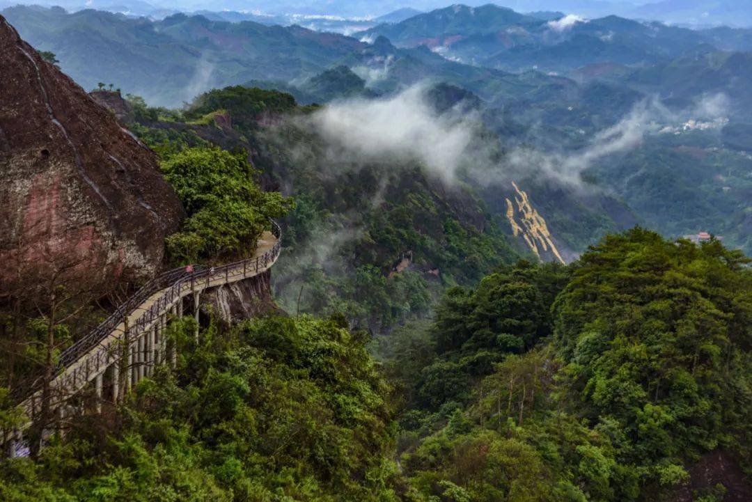 【苏东坡,徐霞客之旅】民国小镇,都峤山,容州古城一天纯玩_旅游_景点