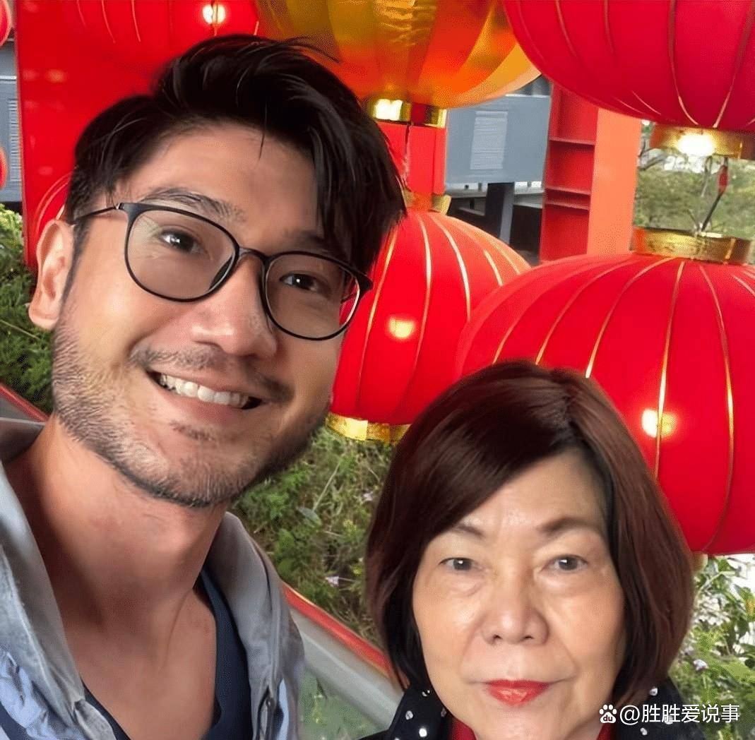 高宇桥分享与妈妈合照庆祝"母亲节",面容慈祥,温馨幸福_高以翔_问题
