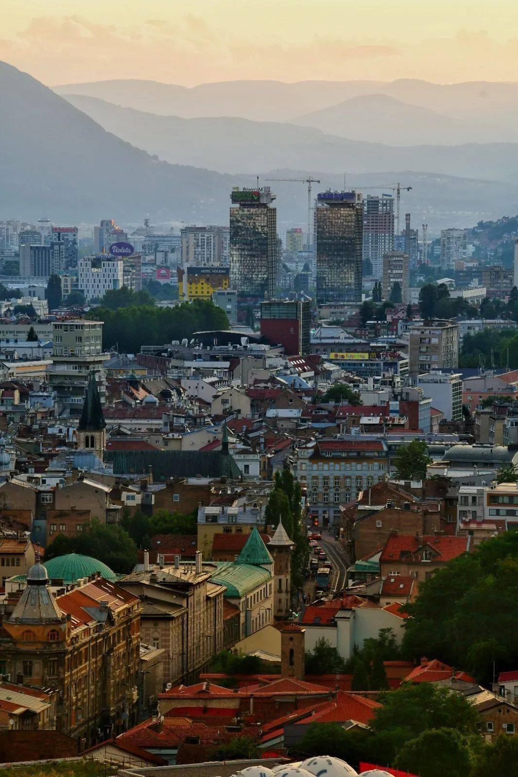 萨拉热窝波黑小众景点布加拉修道院瀑布上的小镇亚伊采波斯尼亚惊艳的