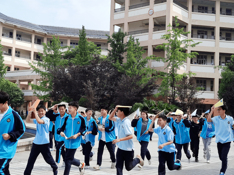 笔山职业中学的美女图片