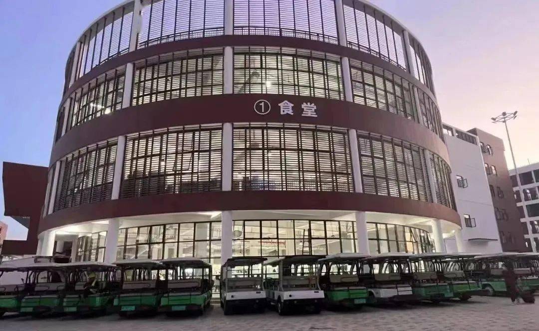 大学介绍|【广州铁路职业技术学院】录取分数/学校环境,宿舍介绍!
