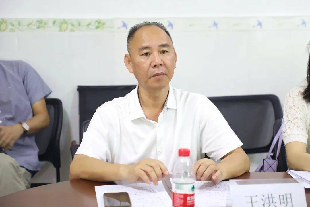 陈玮主持召开藤海社区"脏乱差"整治协调会_海棠_工作_经营