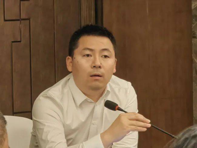 "张明贵说道,新希望六和同时具备这些能力,因此(应对猪周期变化)整体