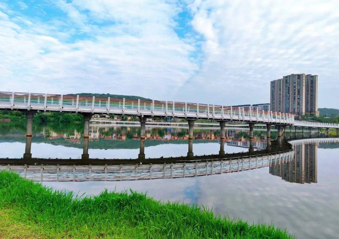 东宝的"天空之镜",在这里→_东宝区_凤山公园_休闲