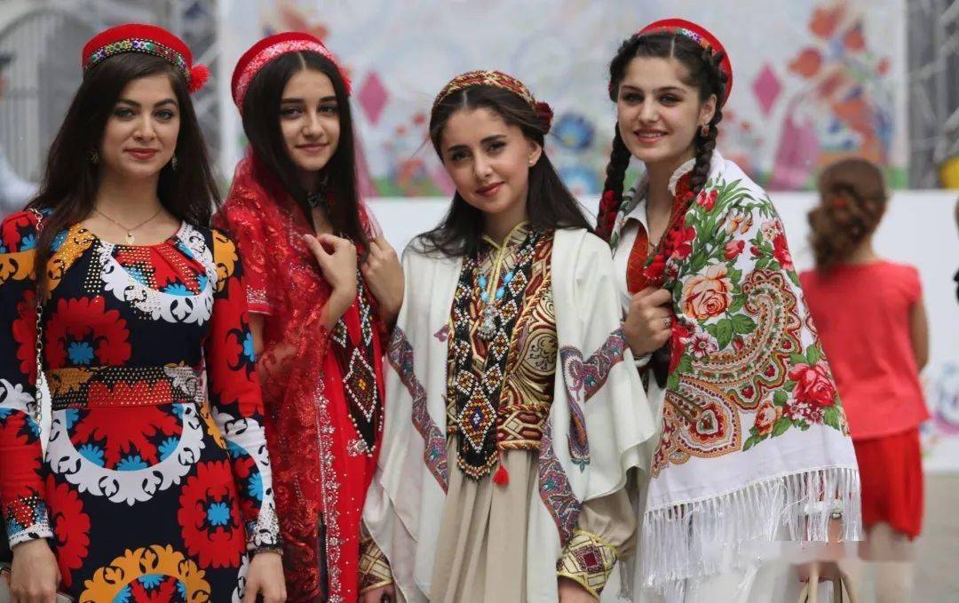 拥有3000万人的塔吉克族,缘为何仅1/4生活在塔吉克斯坦?其他人呢?