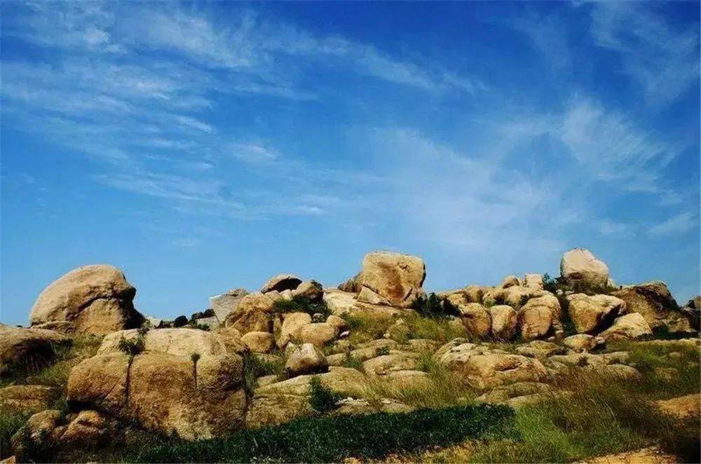 橛子山→摩天岭→莲青山→皇城古墓→莲青寺→莲花池→情人湖→上黄庄