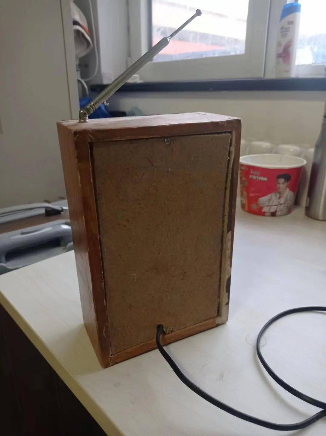 三十元.如果你有旧手表,收音机唱戏机.对换都可以.转让1.