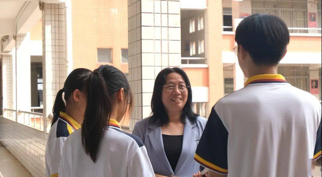 【名师风采】江门一职梁锦芳:以"共情"教育实现师生"共赢"_课堂_中职