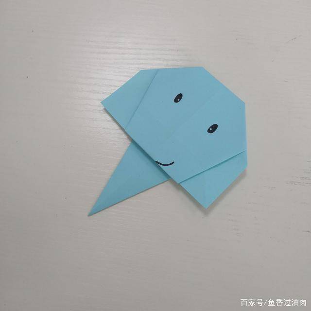 大耳朵小飞象折纸教程,折法简单适合学龄前小朋友_对角_底角_对折