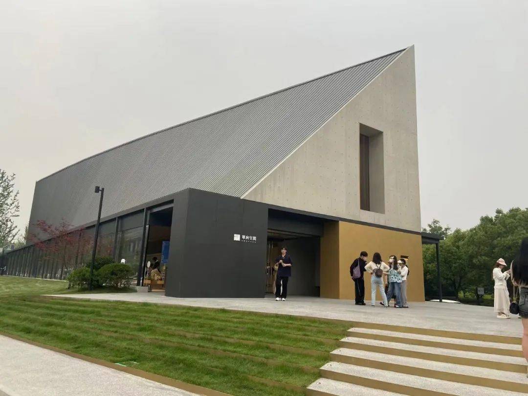 刚打造了新网红打卡地,良渚文化村的二手房成交量就带起来了_白鹭郡