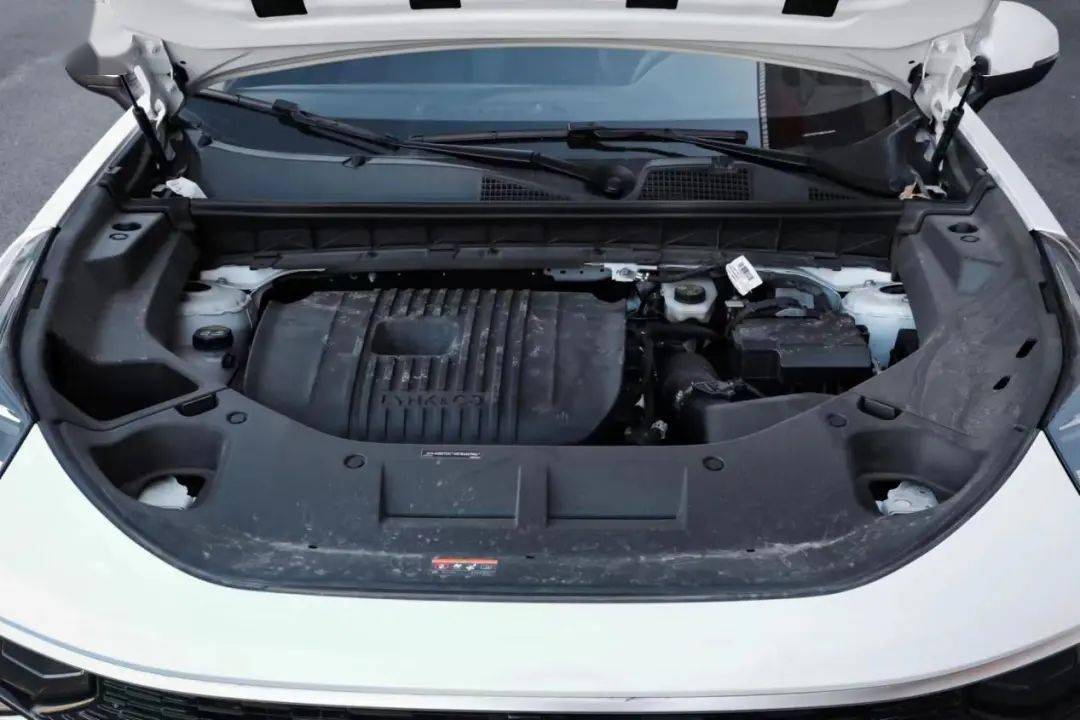 -f油电混动两套动力系统,这里主要介绍燃油版,配备型号jlh-4g20tdc的