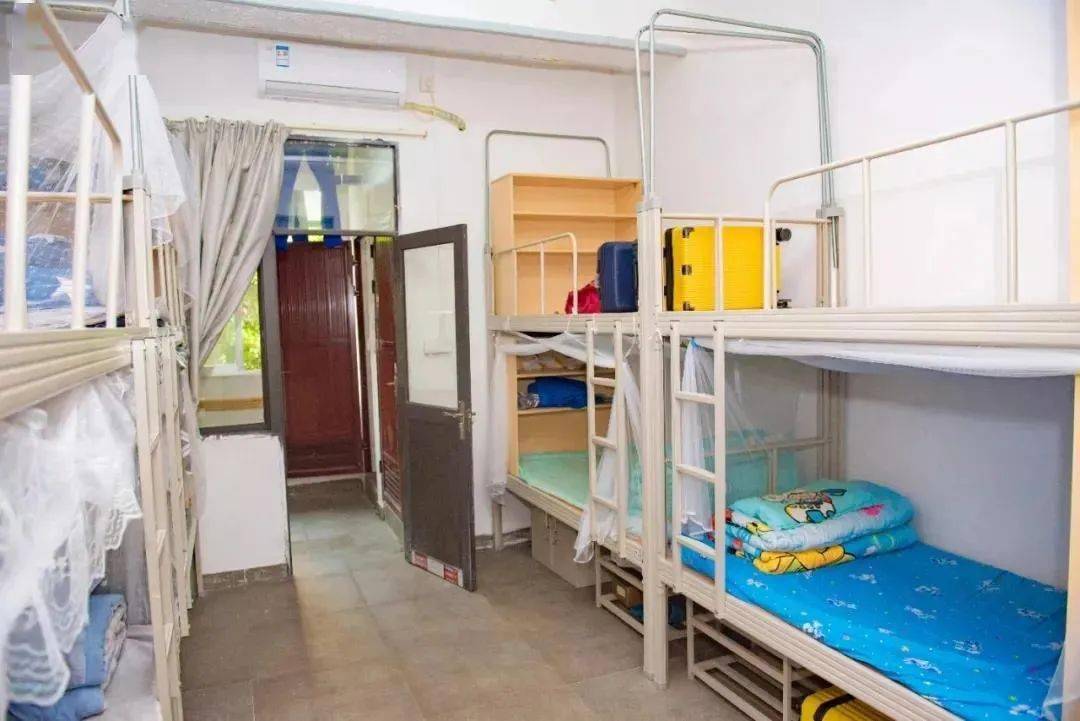 广州20 所热门初中住宿环境汇总!_宿舍_收费_情况