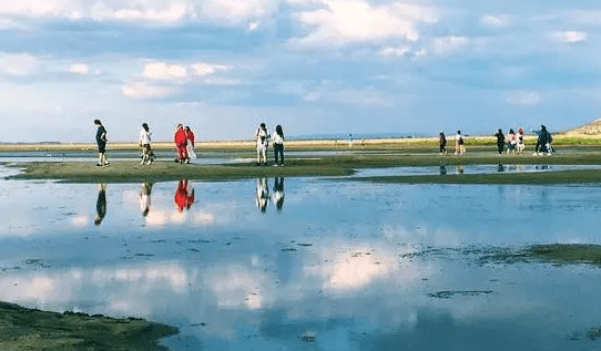 【玩转草原450元】赤峰玉龙沙湖 贡格尔草原 达里湖3日游_文化_沙漠