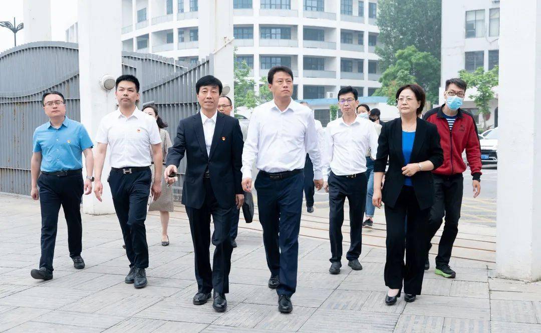 【今头条】市委副书记刘靖调研教育工作_办学_高考_建设