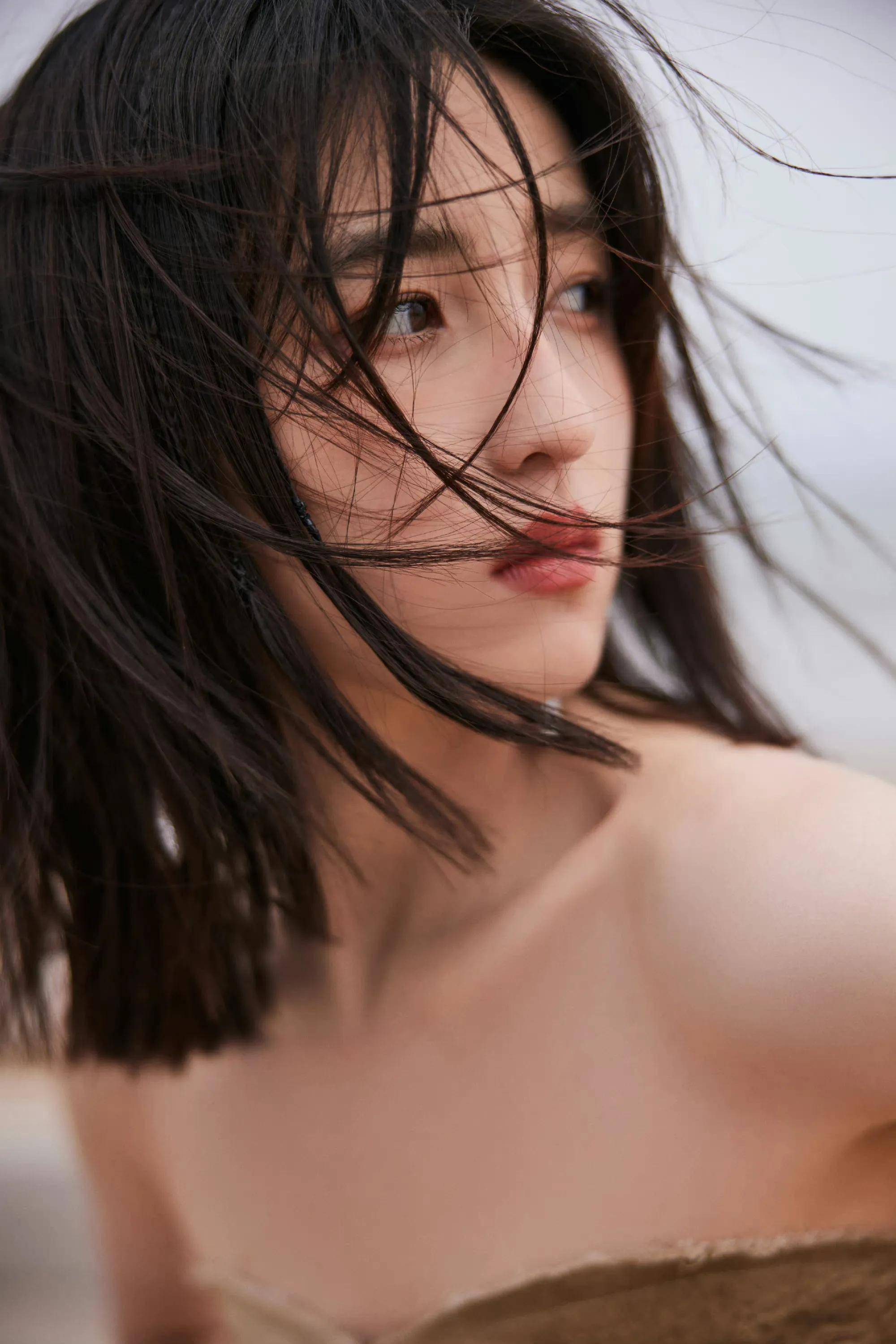 张子枫时尚合集:俏丽可爱,青春活力