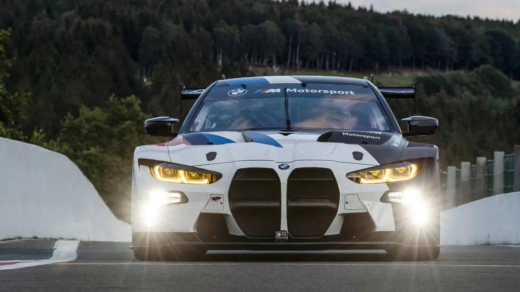 赛场上的猪鼻子,全新宝马m4 gt3模型试玩_搜狐汽车_搜狐网