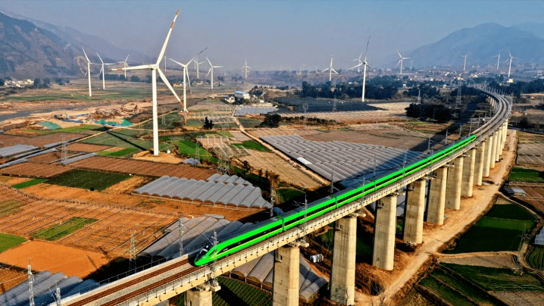 西昌高铁新城:乘着复兴号驰向"安宁河时代"_建设_发展_中心