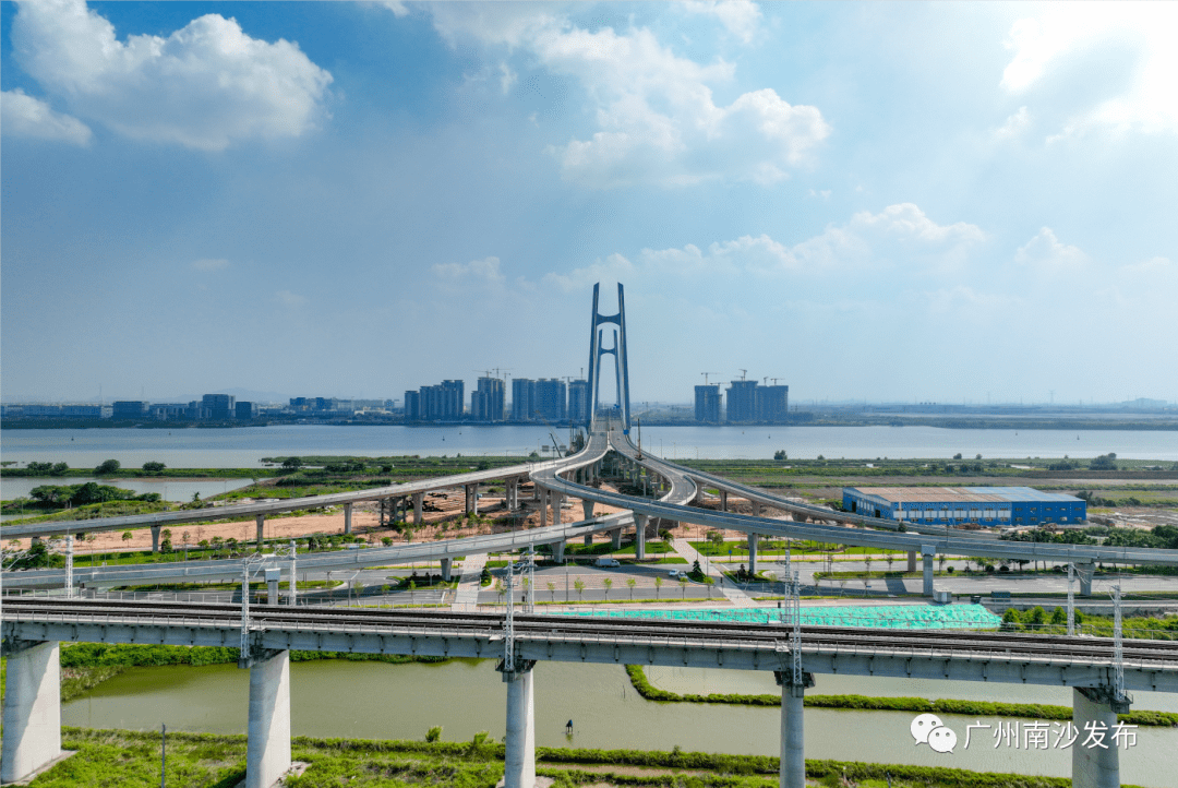 红莲大桥正式通车